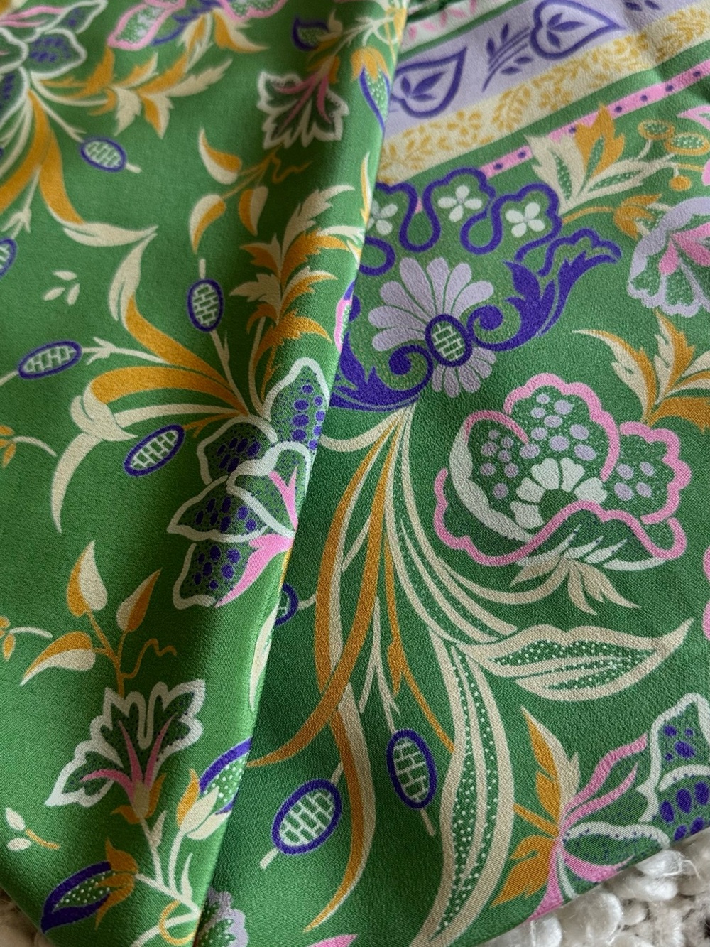 Vintage 100% Silk Made in Italy Floral Paisley Square Scarf 33x33 Green